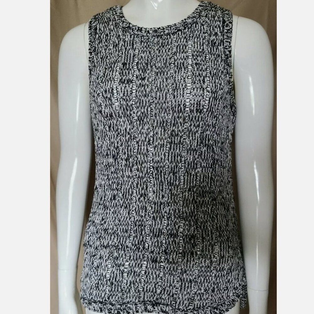 ELLEN TRACY Black & White Sleeveless Knit Top Size Medium‎ high low Pullover